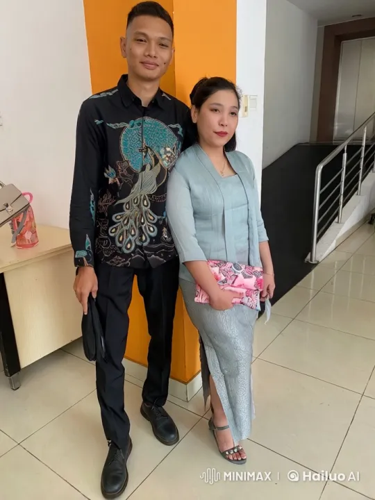 Stylish Couple's Colorful Kungfu Dance Routine – AI Generated Video | Hailuo AI