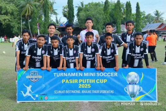 Mini Soccer Meets Martial Arts in Pasir Putih Cup – AI Generated Video | Hailuo AI