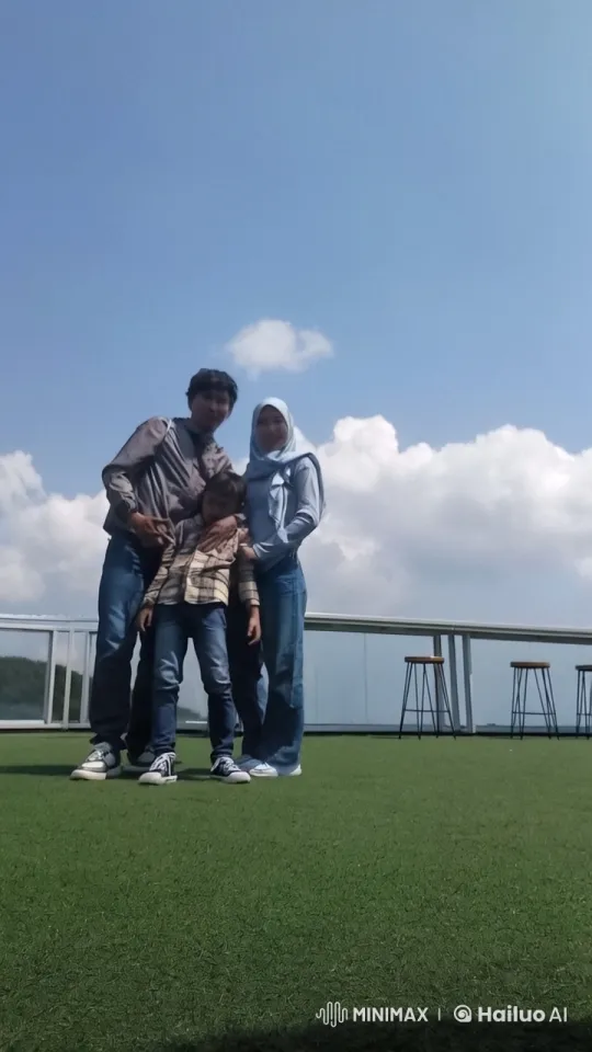 Family Demonstrates Kung Fu Skills on Terrace – AI Generated Video | Hailuo AI