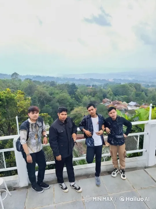 Four Young Men Practice Kungfu on Scenic Overlook – AI Generated Video | Hailuo AI