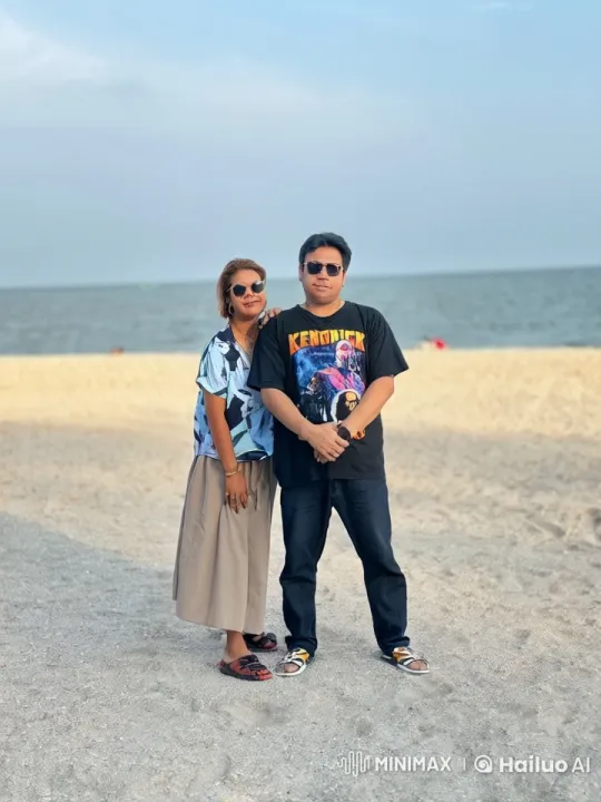 Couples Kung Fu Sparring on Serene Beach – AI Generated Video | Hailuo AI