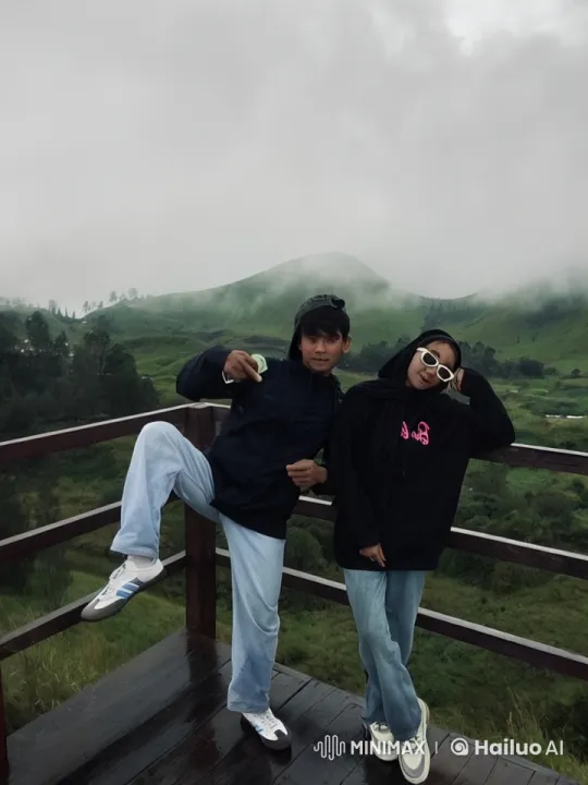 Misty Mountain Kungfu Sparring Scene – AI Generated Video | Hailuo AI