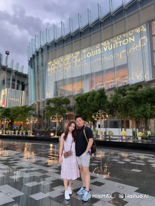 Luxurious LV Setting for Intense Kung Fu Fight Scene – AI Generated Video | Hailuo AI