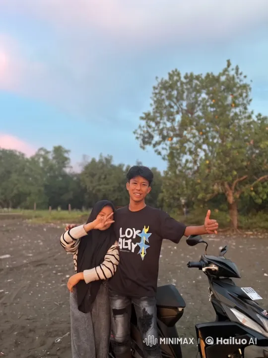 Couple Practicing Kungfu in Scenic Sunset Setting – AI Generated Video | Hailuo AI