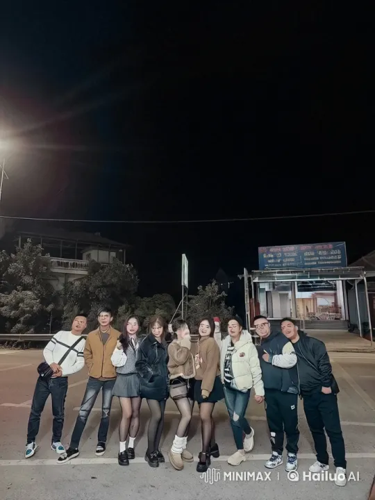 Nocturnal Kung Fu Display in Urban Setting – AI Generated Video | Hailuo AI
