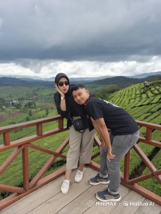 Kungfu Master Demonstrates Skills in Tea Plantation – AI Generated Video | Hailuo AI