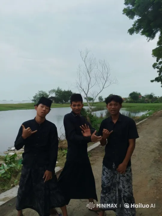 Traditional Kung Fu Practitioners Demonstrate Skill in Serene Setting – AI Generated Video | Hailuo AI