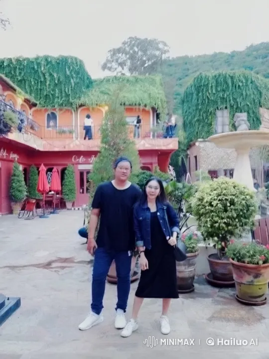 Martial Arts Battle in Ivy-Covered Courtyard – AI Generated Video | Hailuo AI
