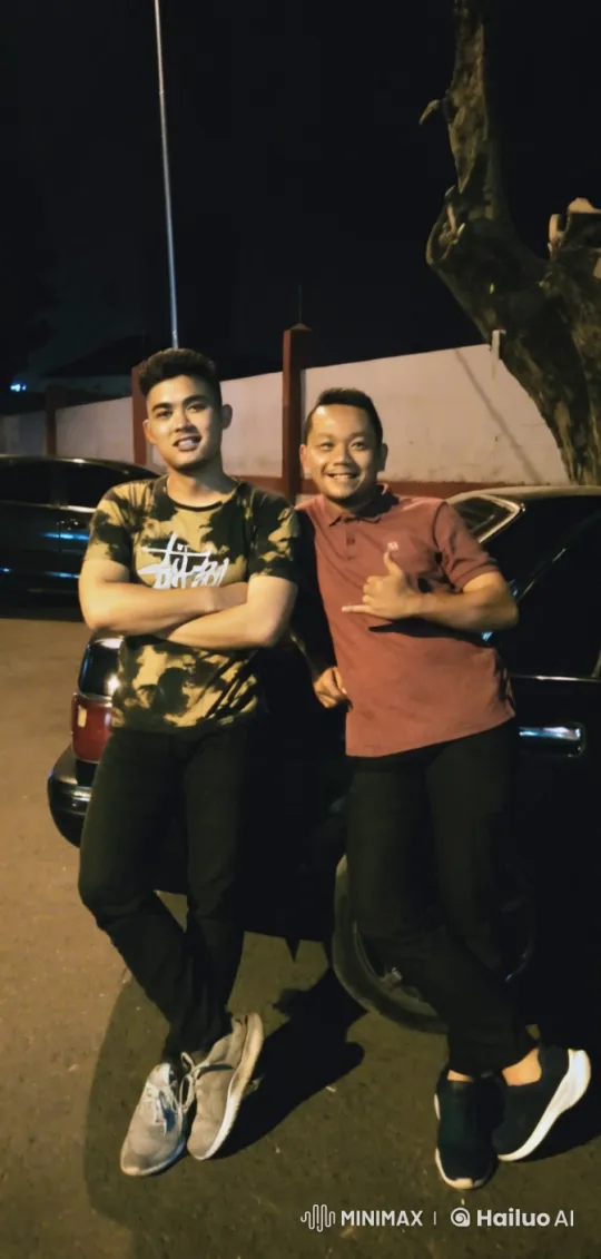 Nighttime Kungfu Fight in Parking Area – AI Generated Video | Hailuo AI