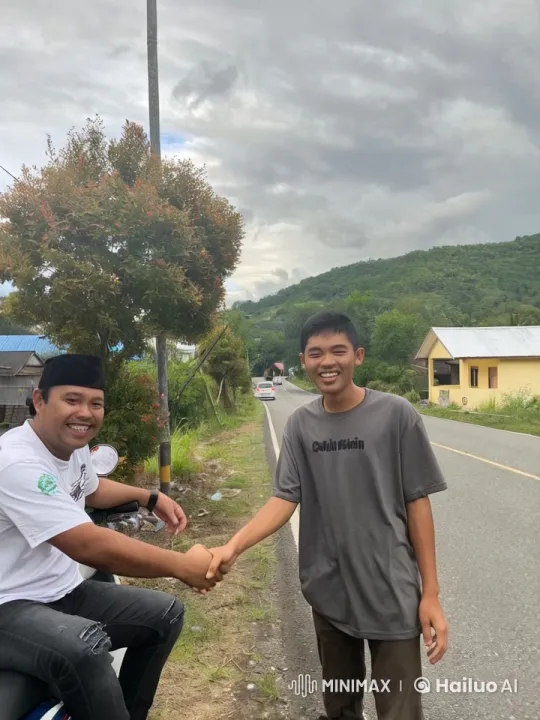 Rural Kungfu Duel: White Shirt vs. Motorcycle Rider – AI Generated Video | Hailuo AI