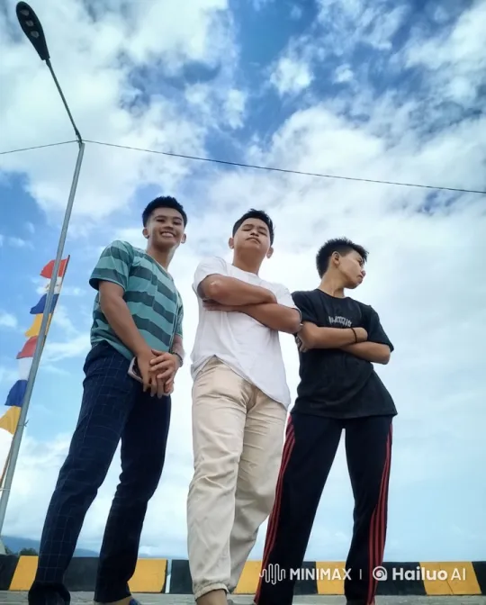 Young Men Display Skilled Kung Fu Techniques – AI Generated Video | Hailuo AI