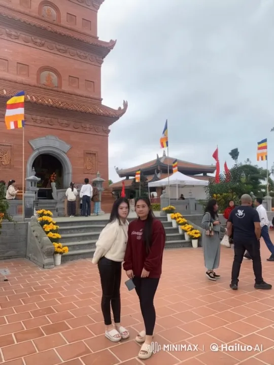 Young Women Demonstrate Kung Fu at Temple – AI Generated Video | Hailuo AI