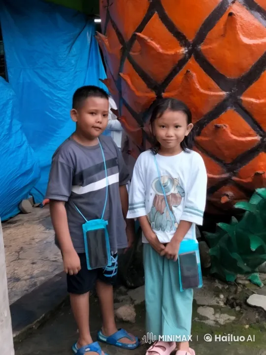 Children Practicing Kungfu in Front of Pineapple Statue – AI Generated Video | Hailuo AI