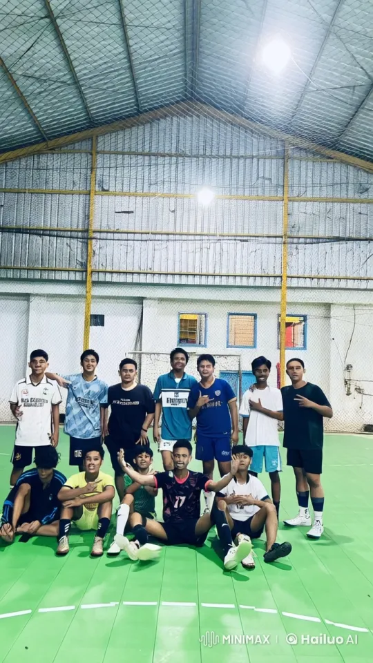 Young Group Performs Kungfu in Indoor Sports Court – AI Generated Video | Hailuo AI