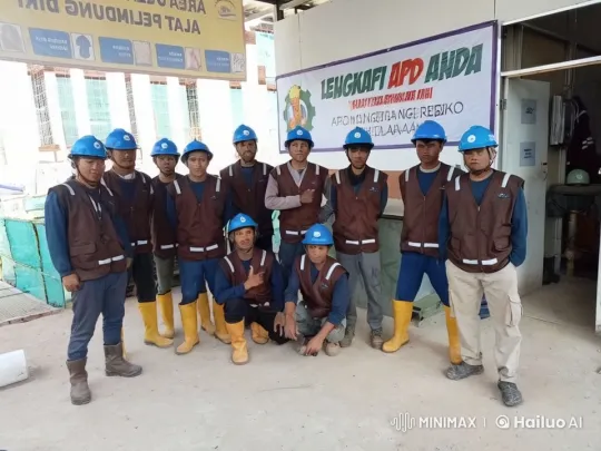 Construction Workers Perform Kungfu at Job Site – AI Generated Video | Hailuo AI