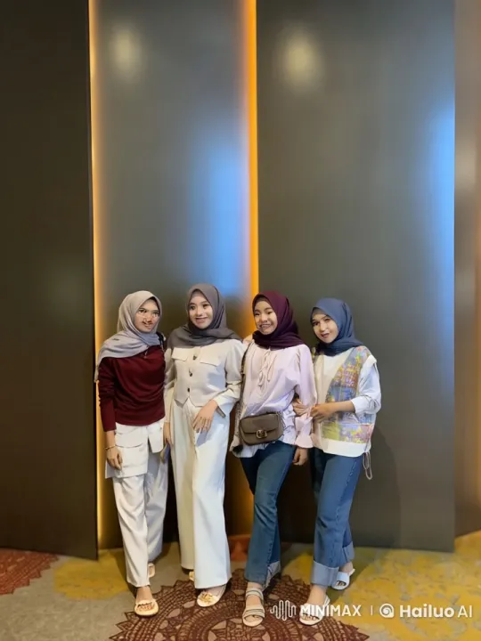Young Women in Hijabs Perform Dynamic Kung Fu Sequence – AI Generated Video | Hailuo AI