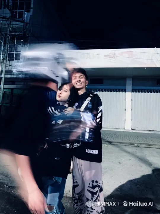 Modern Streetwear Kung Fu Duel in Urban Night – AI Generated Video | Hailuo AI