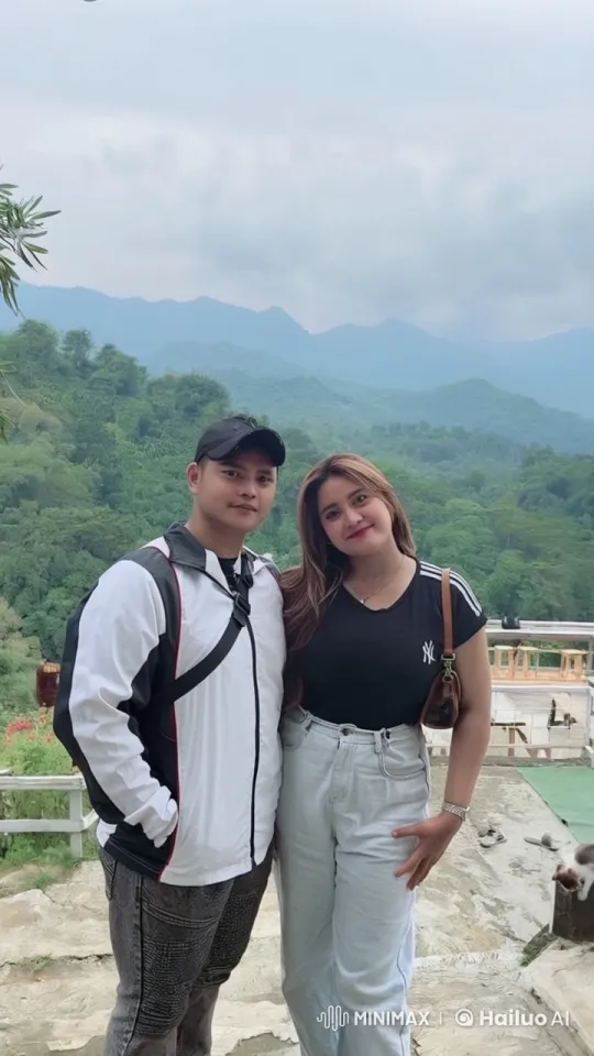 Martial Artist Performs Amidst Scenic Overlook – AI Generated Video | Hailuo AI
