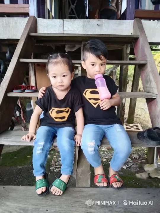 Children Perform Impressive Kungfu on Wooden Steps – AI Generated Video | Hailuo AI