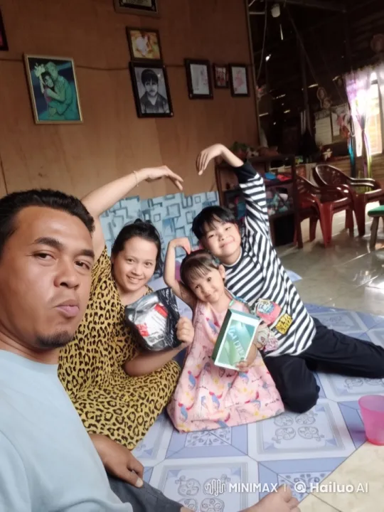 Family Gathering with Animated Heart Shapes – AI Generated Video | Hailuo AI