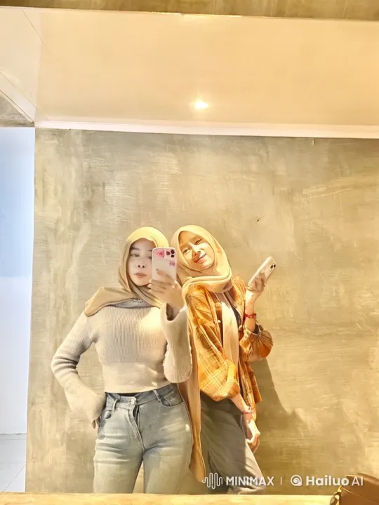 Women Practicing Kungfu in Front of a Mirror – AI Generated Video | Hailuo AI