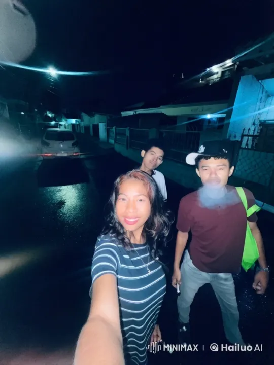 Nighttime Kung Fu Display in Suburban Street – AI Generated Video | Hailuo AI