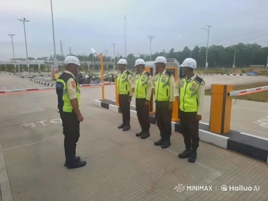 Security Guards Showcase Martial Arts Skills – AI Generated Video | Hailuo AI