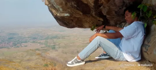 Martial Artist Displays Skill on Rocky Cliff – AI Generated Video | Hailuo AI