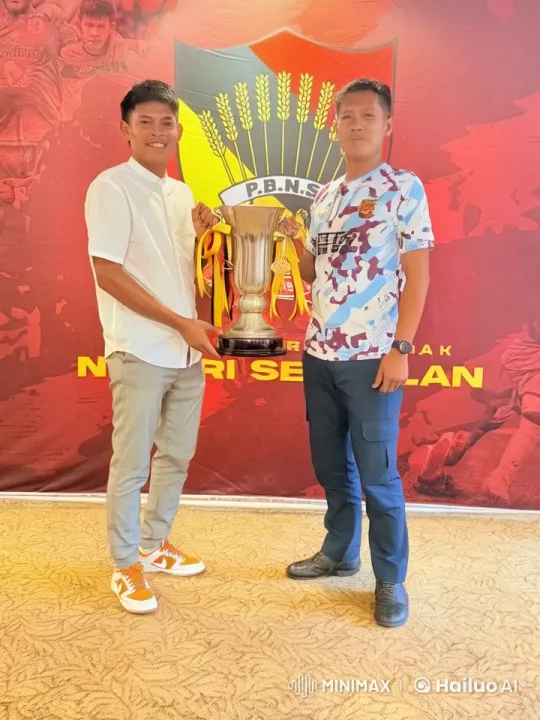 Dynamic Kungfu Duo Showcases Skills with Trophy – AI Generated Video | Hailuo AI