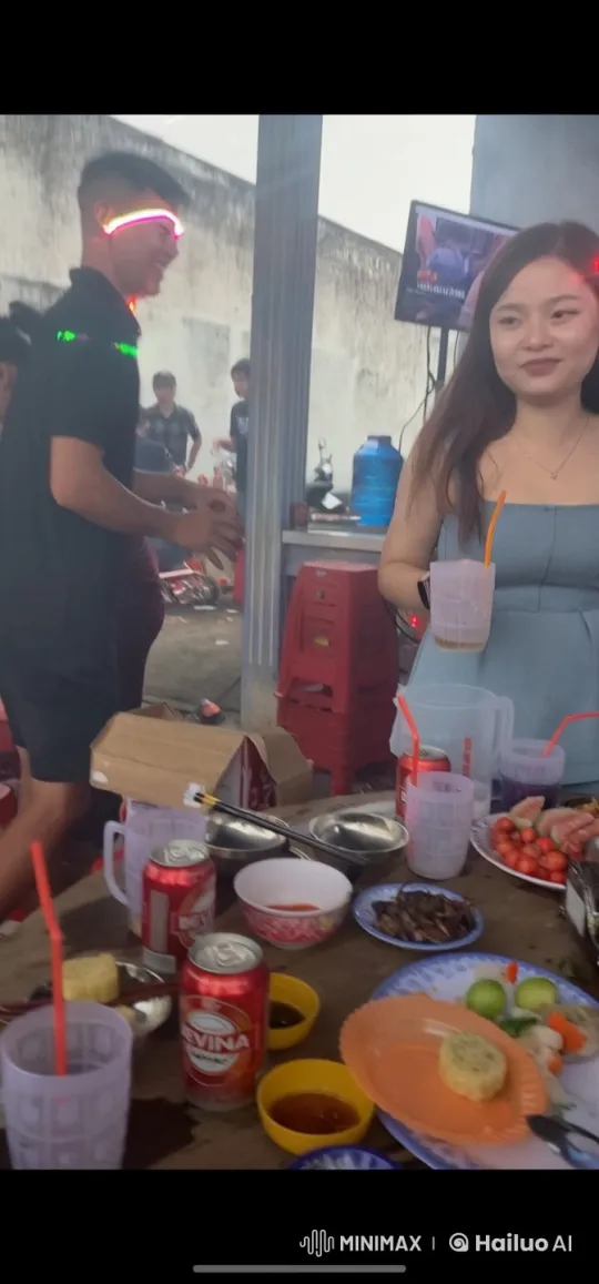 Outdoor Gathering with Food, Drinks, and Socializing – AI Generated Video | Hailuo AI