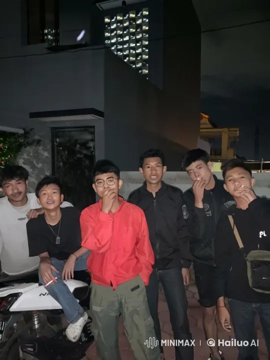 Urban Night Kungfu Performance by Young Practitioners – AI Generated Video | Hailuo AI