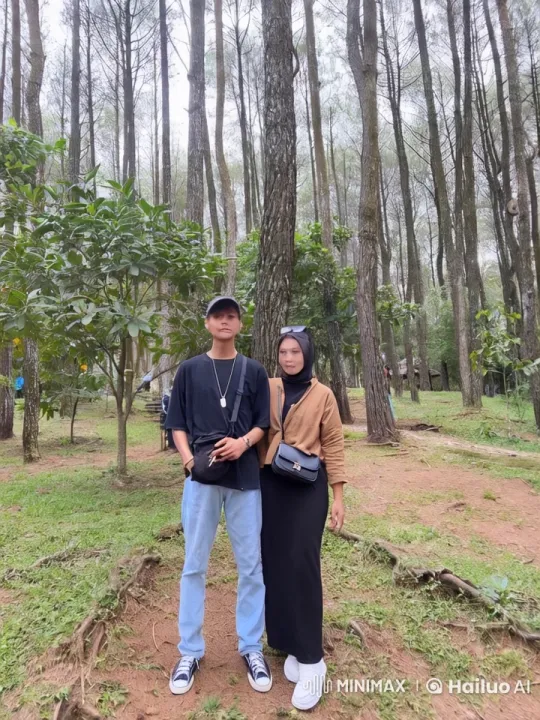Forest Kung Fu Duel: Black Shirt vs. Black Dress – AI Generated Video | Hailuo AI