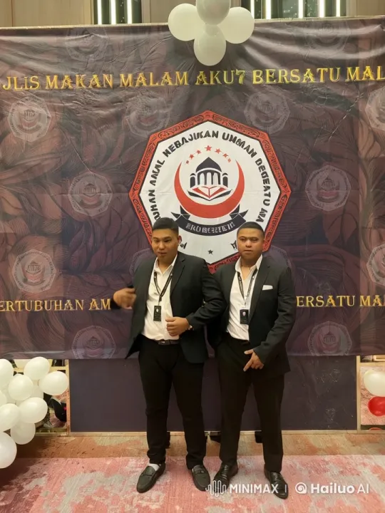 Formal Event Hall: Kungfu Masters' Controlled Sparring – AI Generated Video | Hailuo AI