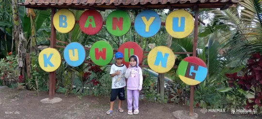 Children Practicing Kungfu in Tropical Setting – AI Generated Video | Hailuo AI
