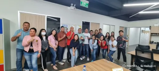 Office Workers Displaying Kung Fu Skills – AI Generated Video | Hailuo AI