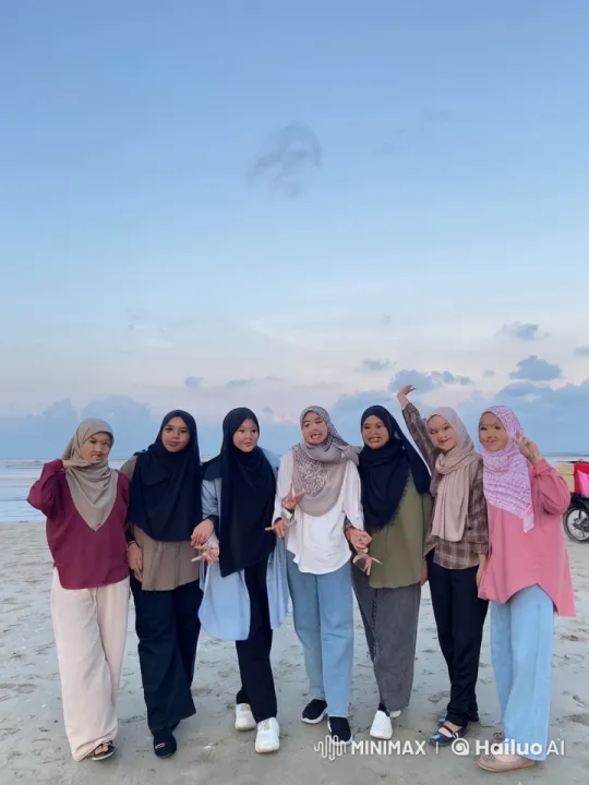 Young Women Practice Kung Fu on Serene Beach – AI Generated Video | Hailuo AI