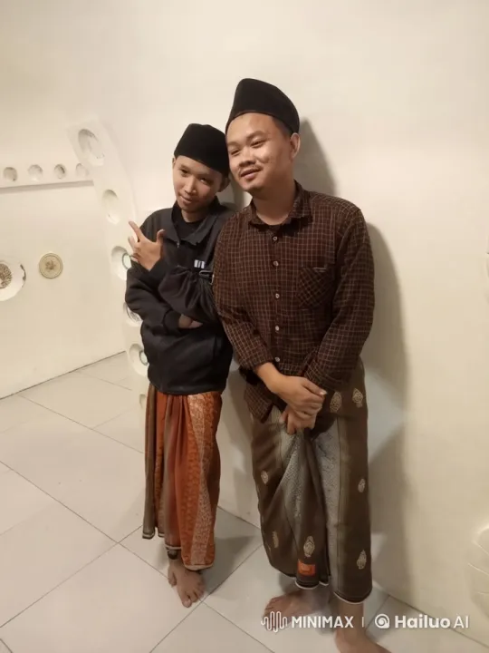 Traditional Kungfu Routine in Modern White Room – AI Generated Video | Hailuo AI
