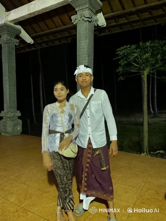 Traditional Attire Martial Arts Display in Nighttime Pavilion – AI Generated Video | Hailuo AI
