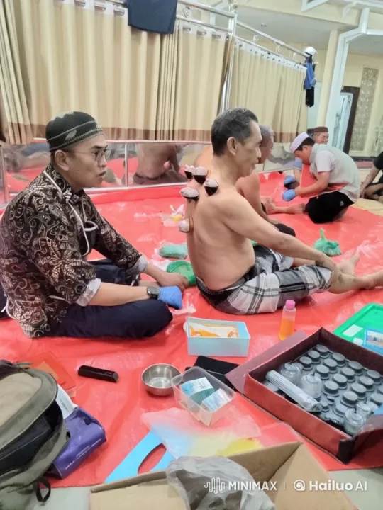 Shirtless Man Transforms into Kung Fu Warrior – AI Generated Video | Hailuo AI