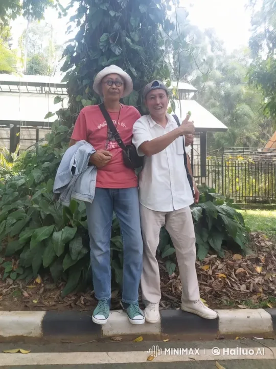 Cheerful Kungfu Duo Engages in Playful Fight – AI Generated Video | Hailuo AI