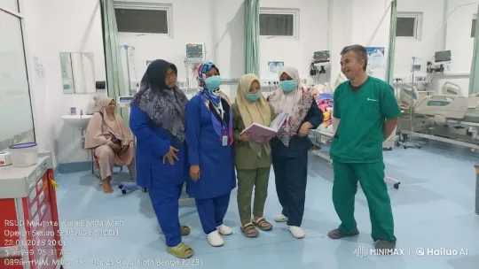 Hospital Room Kung Fu Display: Grace Meets Discipline – AI Generated Video | Hailuo AI