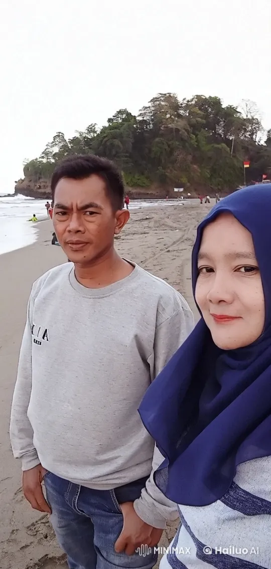 Martial Arts Performance on a Beach with Spectator – AI Generated Video | Hailuo AI