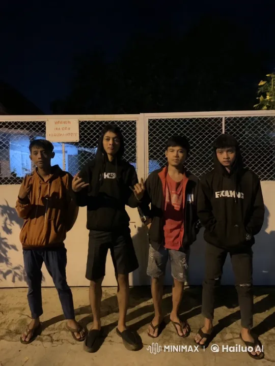 Young Men Display Kung Fu Skills at Night – AI Generated Video | Hailuo AI