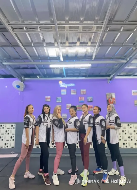 Kung Fu Kids Showcase Athletic Skills in Colorful Gym – AI Generated Video | Hailuo AI