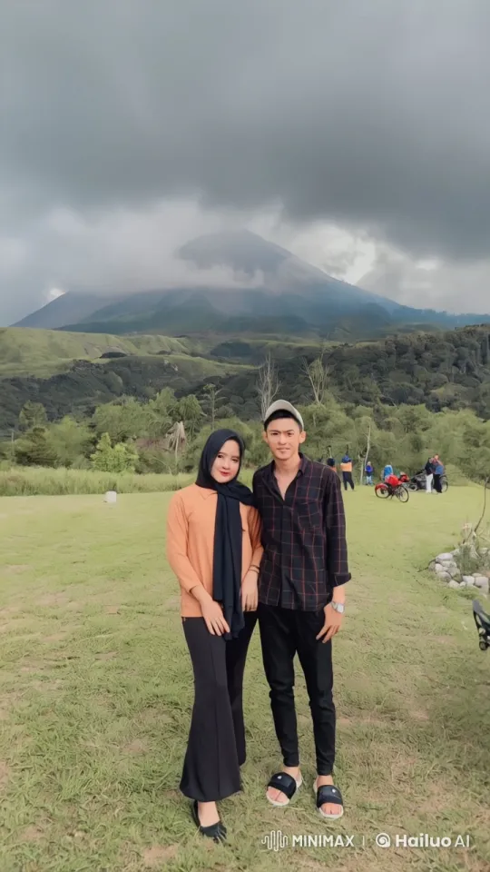 Kungfu Practitioners Display Skill in Scenic Mountains – AI Generated Video | Hailuo AI