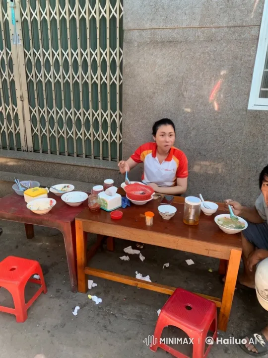 Street Food Table Transforms into Kung Fu Scene – AI Generated Video | Hailuo AI