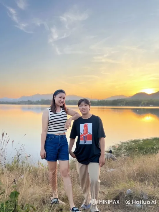 Golden Lake Sunset: Martial Arts in Tranquil Setting – AI Generated Video | Hailuo AI