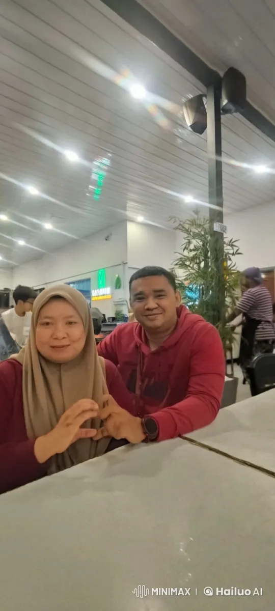 Kungfu Duel in Bustling Restaurant Setting – AI Generated Video | Hailuo AI
