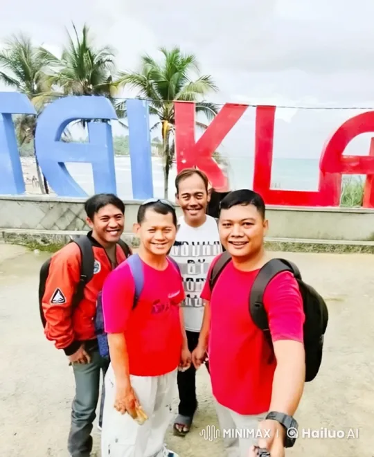 Friends Showcase Kung Fu Skills on Beach Promenade – AI Generated Video | Hailuo AI