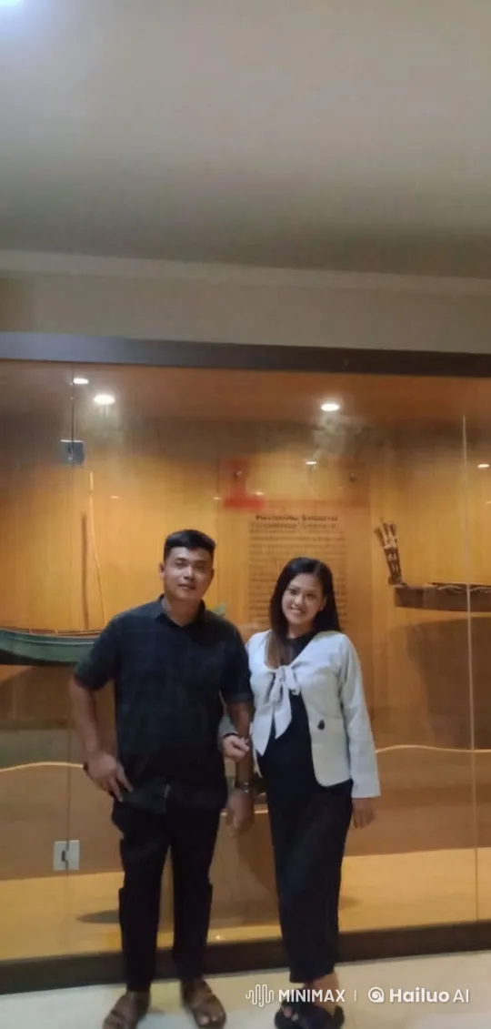 Traditional Kungfu Fight in Front of Display – AI Generated Video | Hailuo AI
